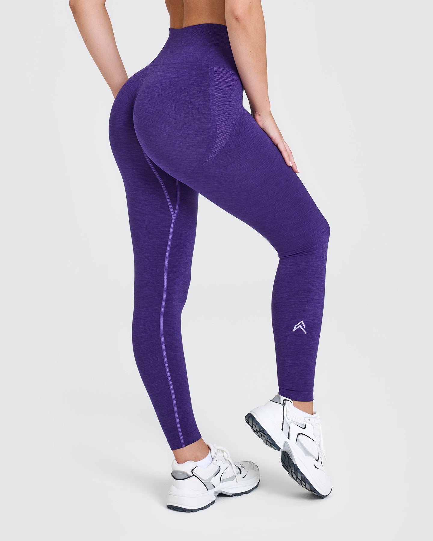 Alternative view of EffortlessLift Seamless Leggings with White Logo | Amethyst