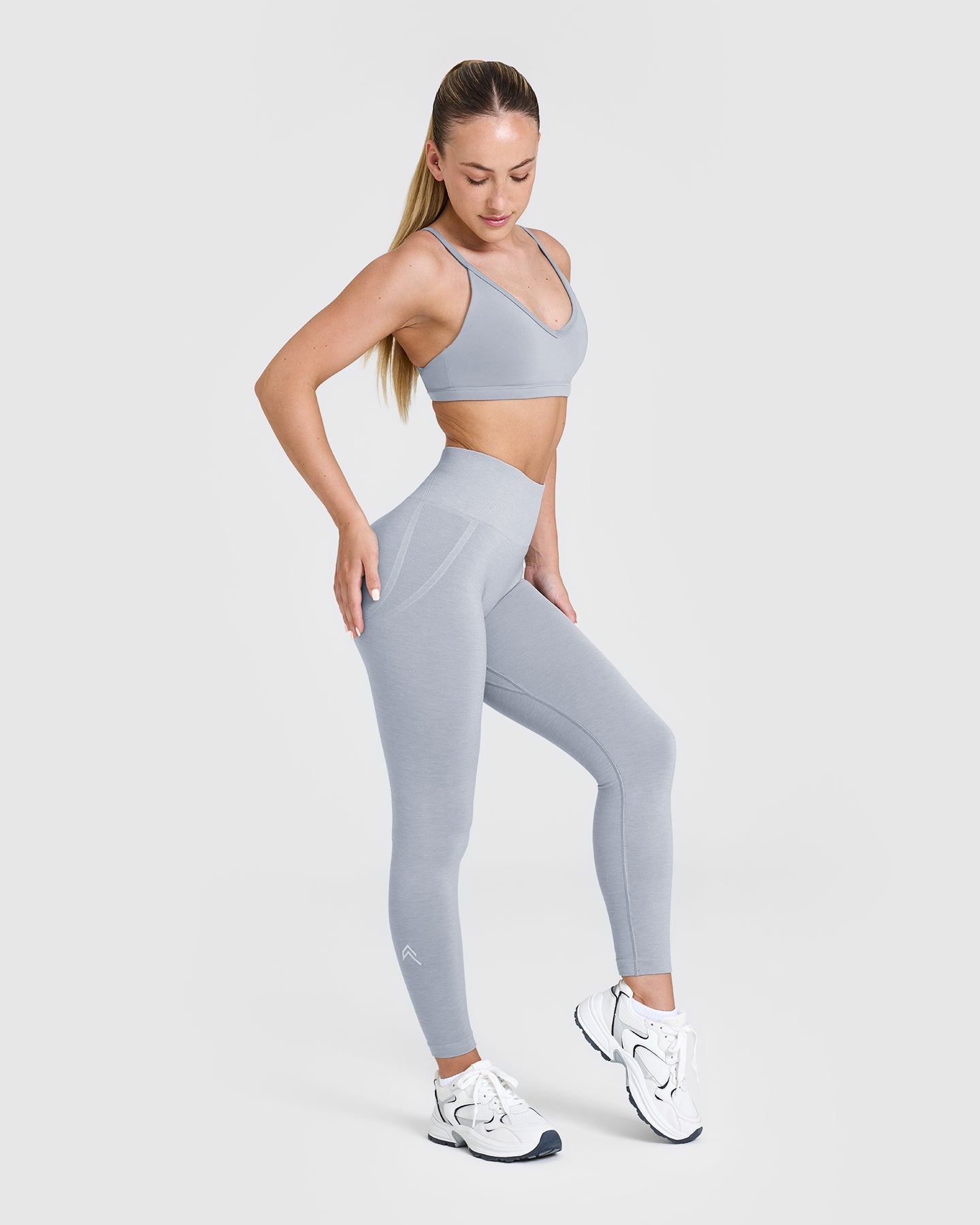 EffortlessLift Seamless Leggings with White Logo | Metal Grey - Image 3