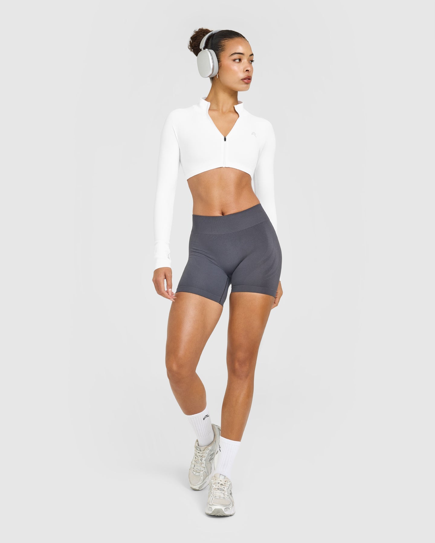 EnhanceLift Seamless Crop Jacket | White - Image 3