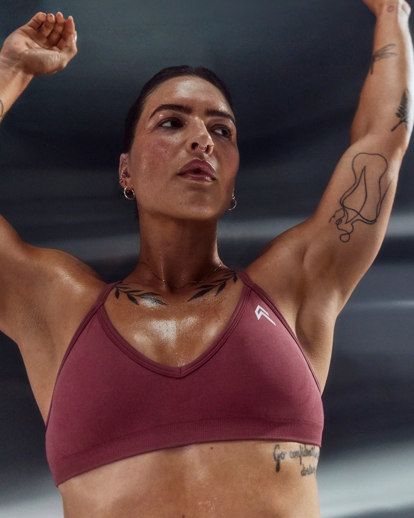 EnhanceLift Seamless Strappy Sports Bra with White Logo | Burnt Maroon - Image 2