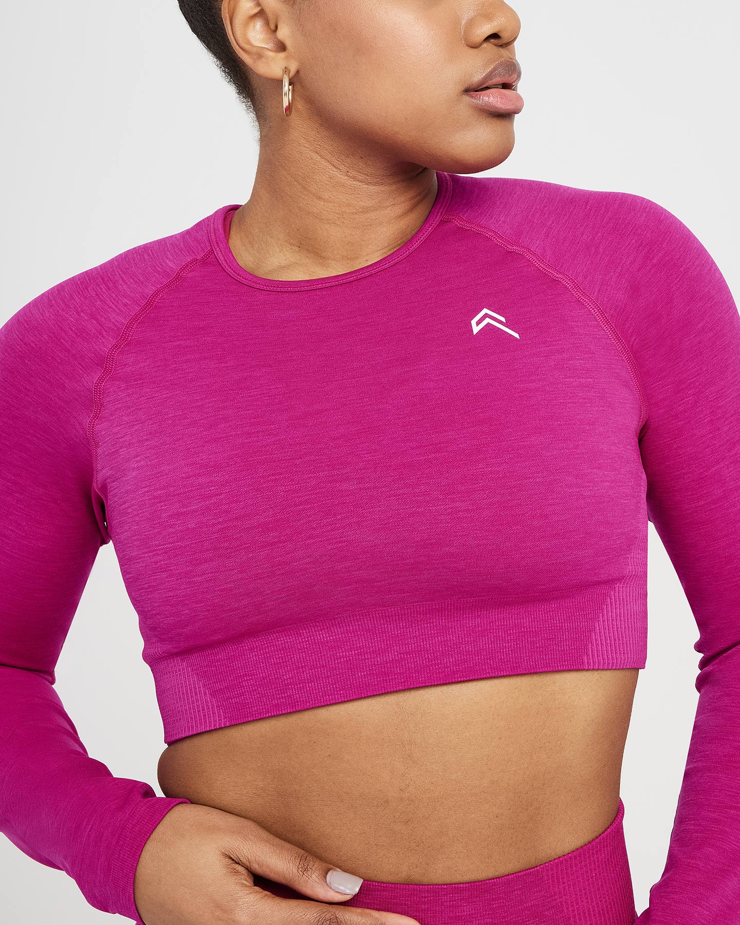 Classic Seamless 2.0 Long Sleeve Crop Top | Fuchsia Marl - Image 3