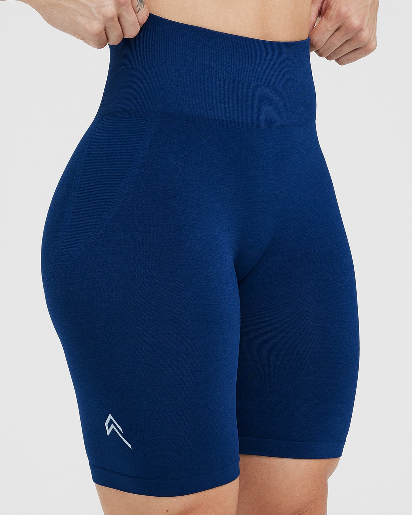 EffortlessLift Seamless Cycling Shorts with White Logo | Midnight - Image 4