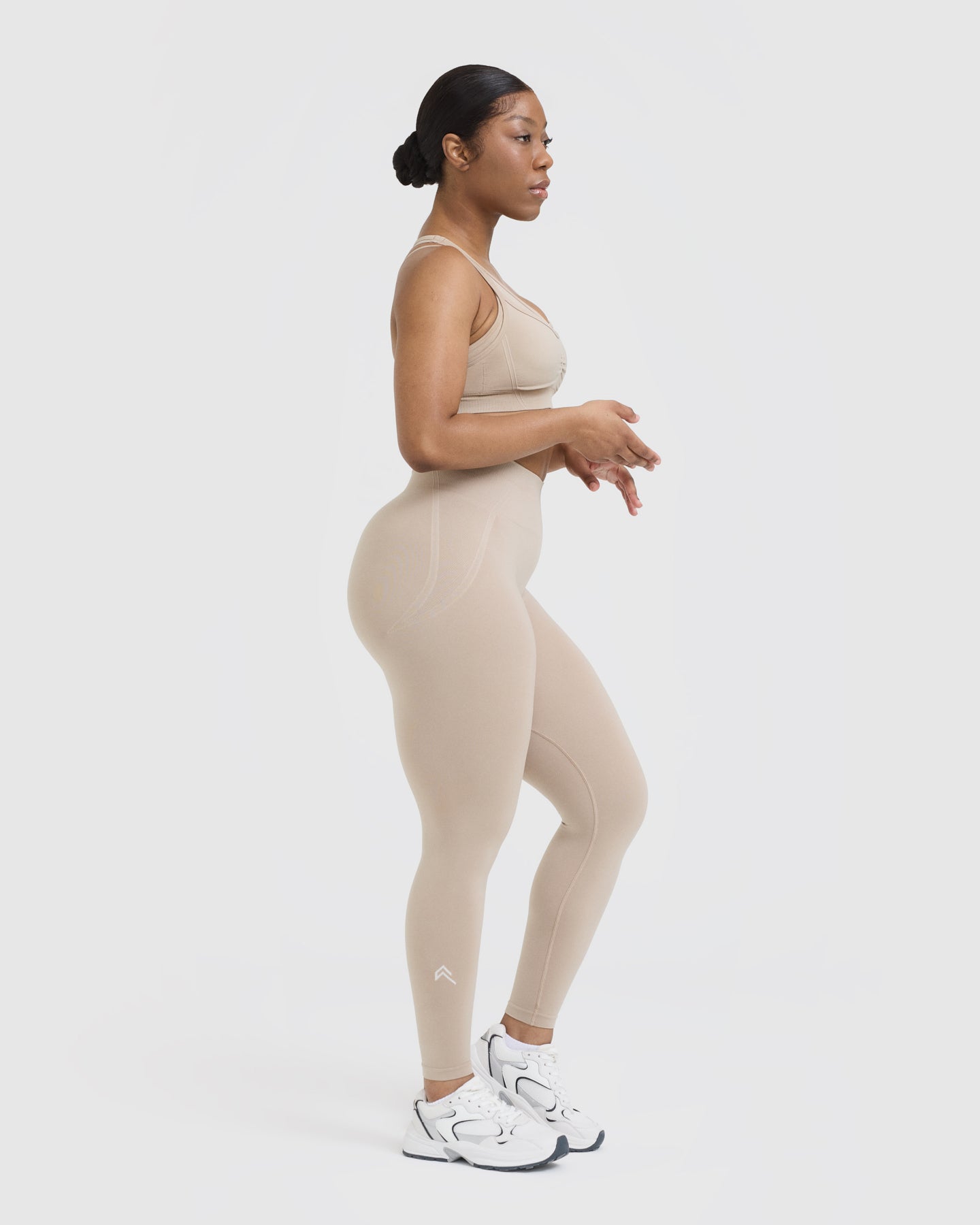 EffortlessLift Seamless Leggings with White Logo | Mushroom Brown - Image 3