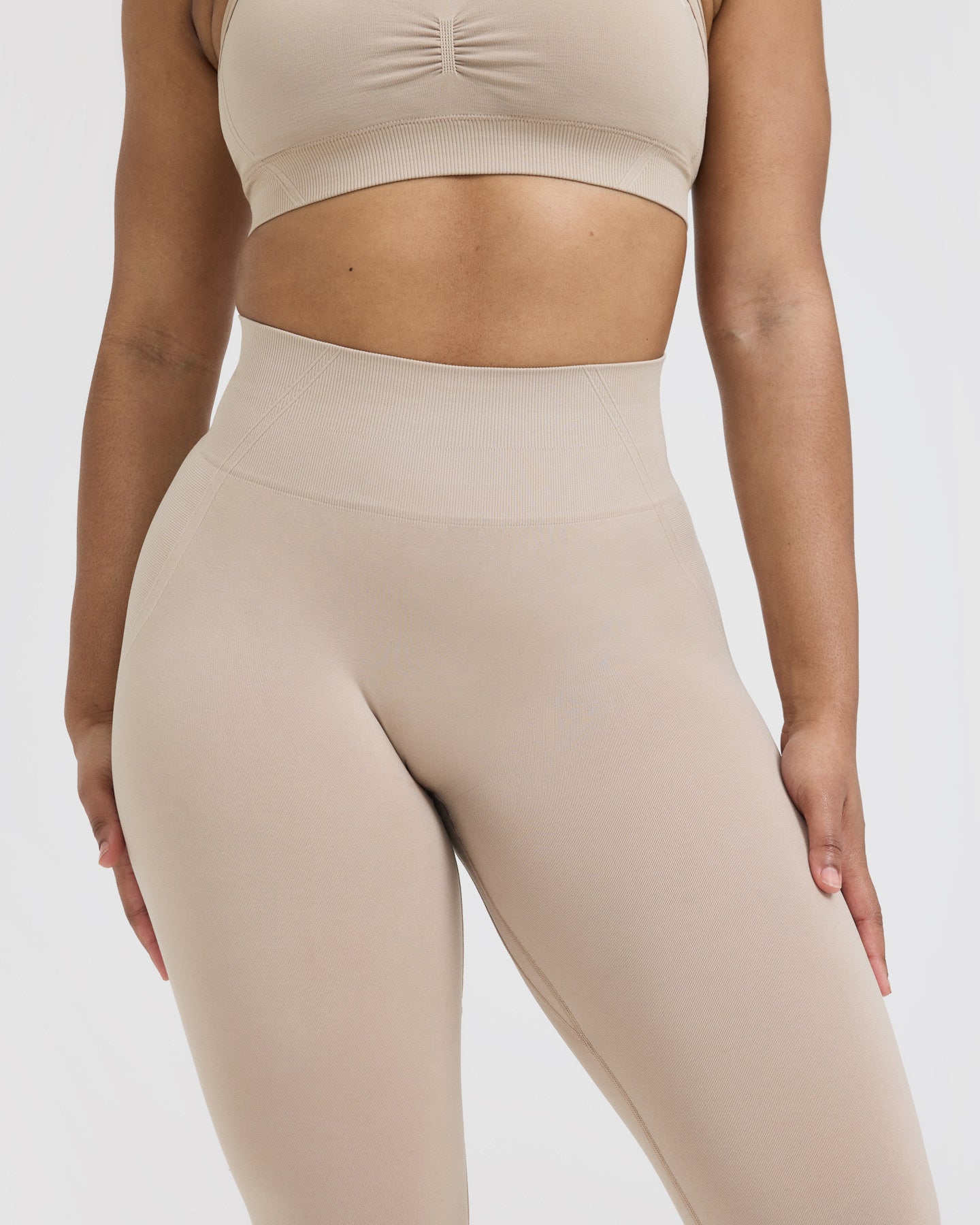 EffortlessLift Seamless Leggings with White Logo | Mushroom Brown - Image 4