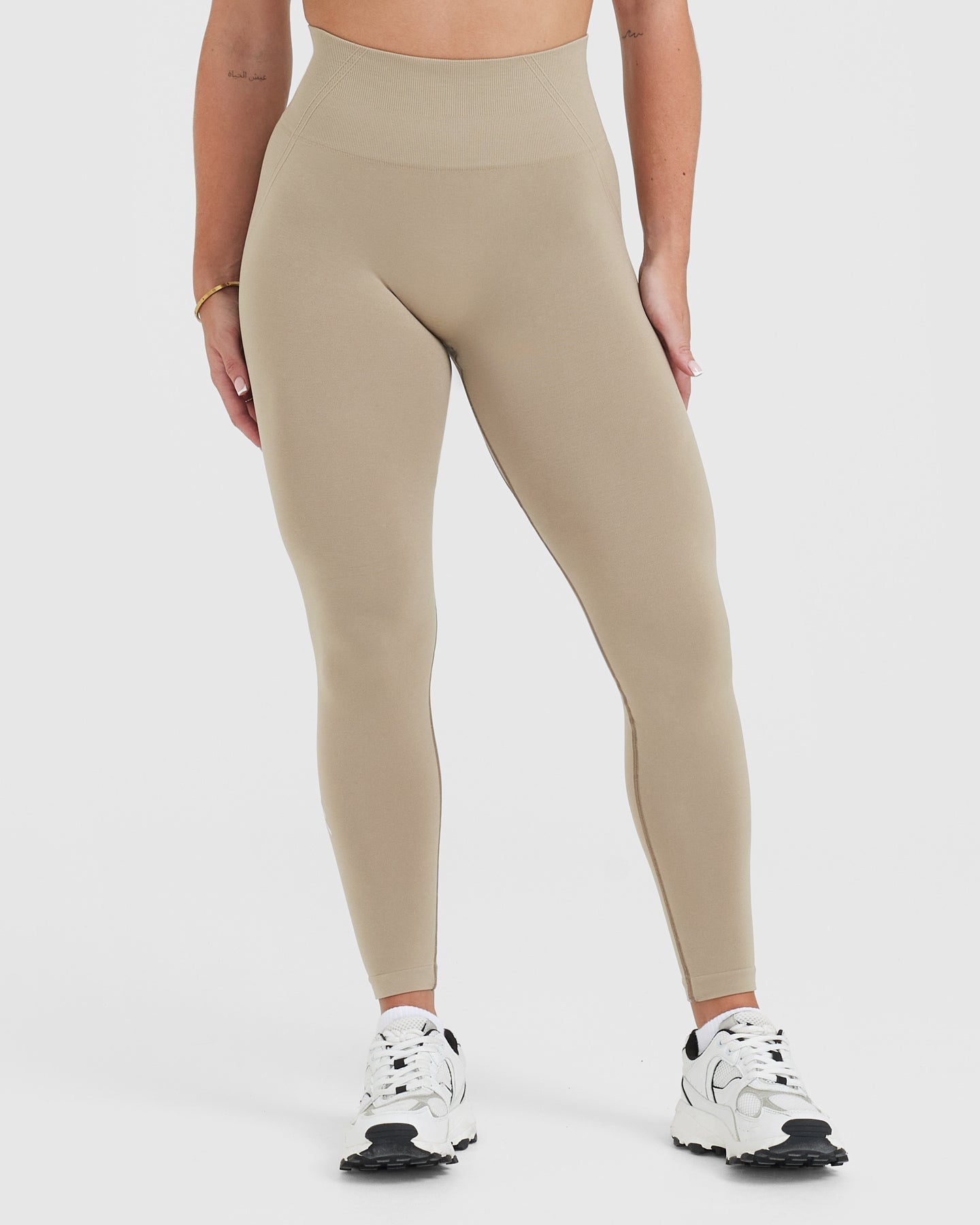 EffortlessLift Seamless Leggings with White Logo | Washed Sandstone