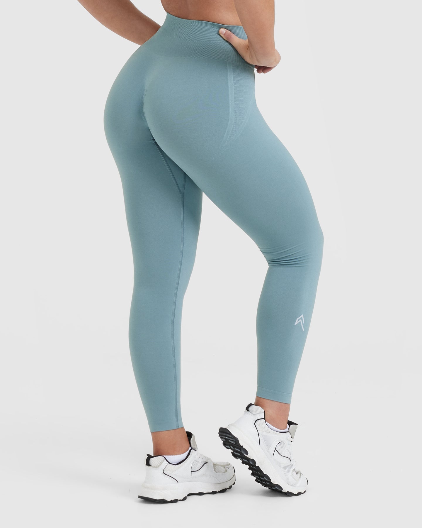 Alternative view of EffortlessLift Seamless Leggings with White Logo | Steel Blue
