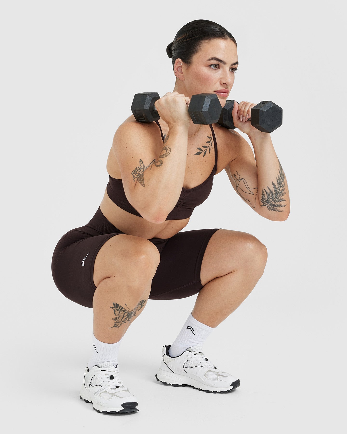 EffortlessLift Seamless Cycling Shorts with White Logo | 70% Cocoa - Image 6