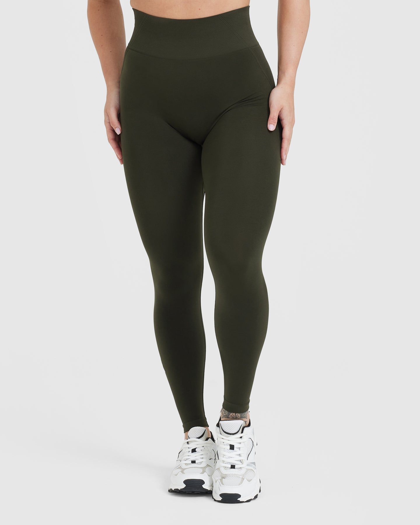 EffortlessLift Seamless Leggings with White Logo | Khaki