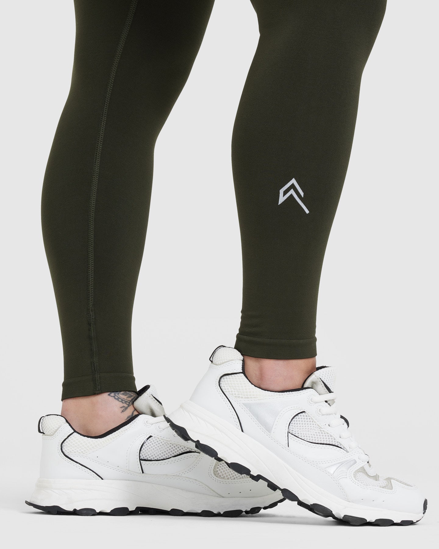 EffortlessLift Seamless Leggings with White Logo | Khaki - Image 5