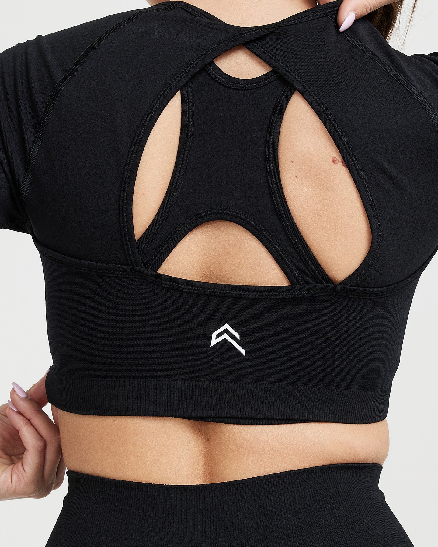 EffortlessLift Seamless Long Sleeve Crop Top with White Logo | Black - Image 5