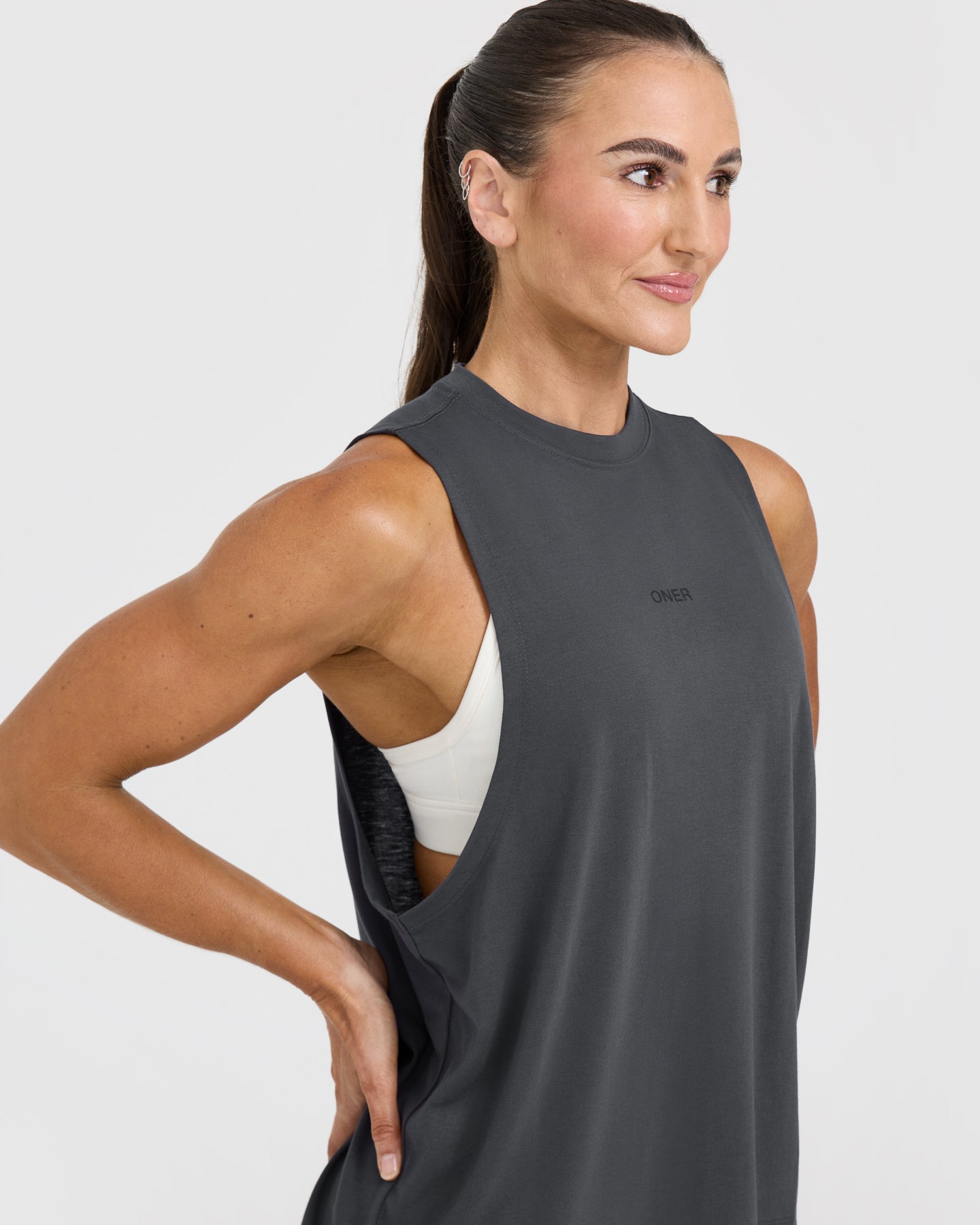 Go To Muscle Tank | Coal - Image 4