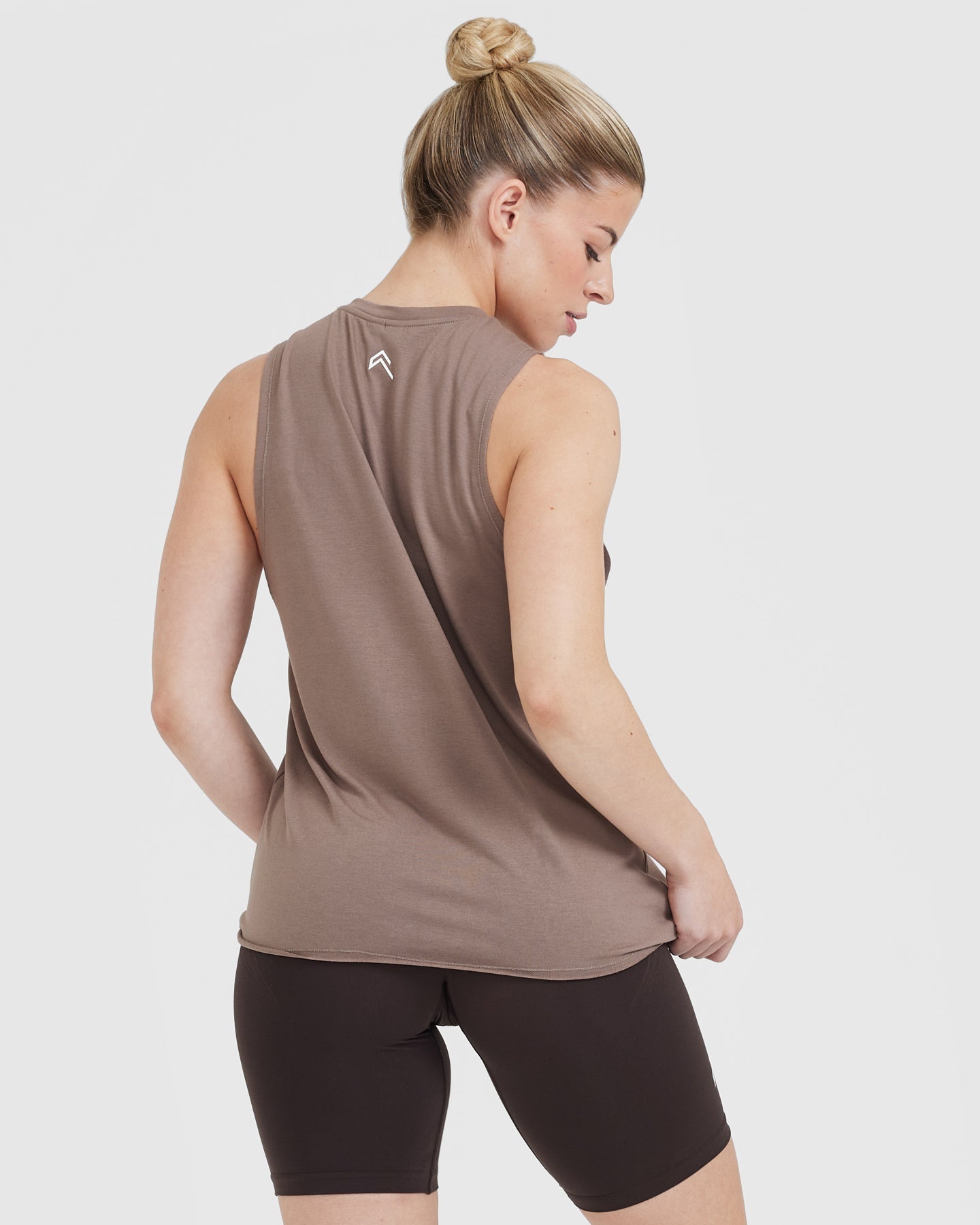 Alternative view of Go To Muscle Vest | Cool Brown