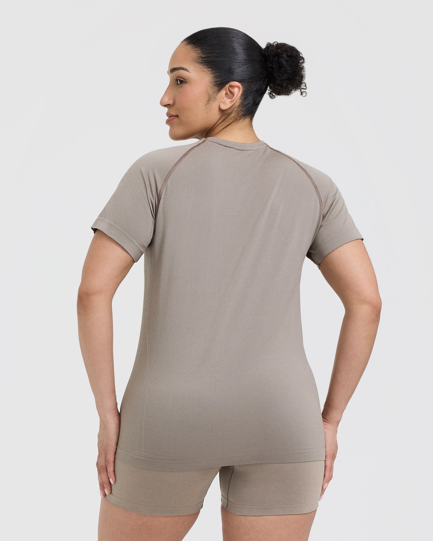 Alternative view of Go To Seamless Loose Top | Minky