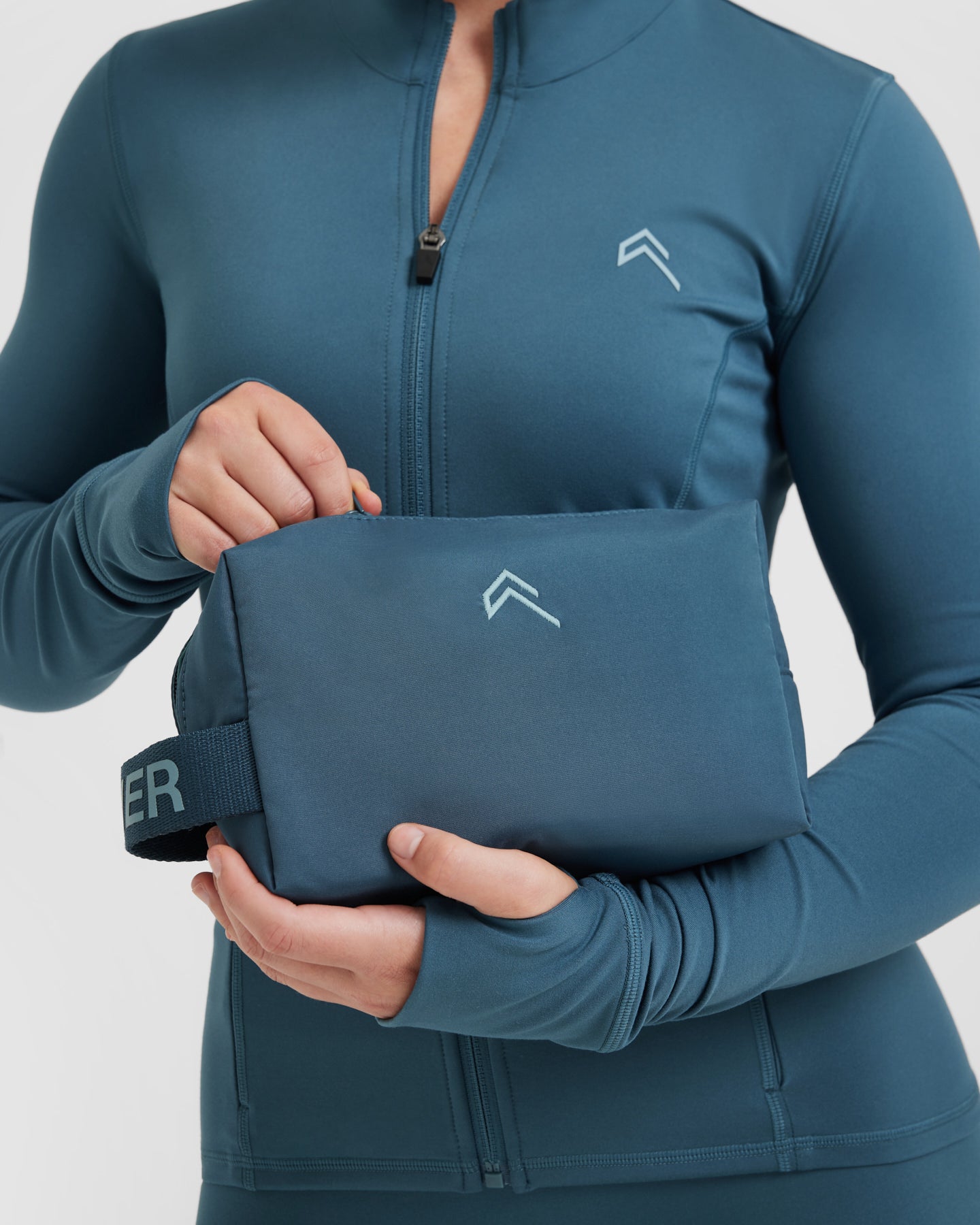 Alternative view of Go To Washbag | Lake Blue