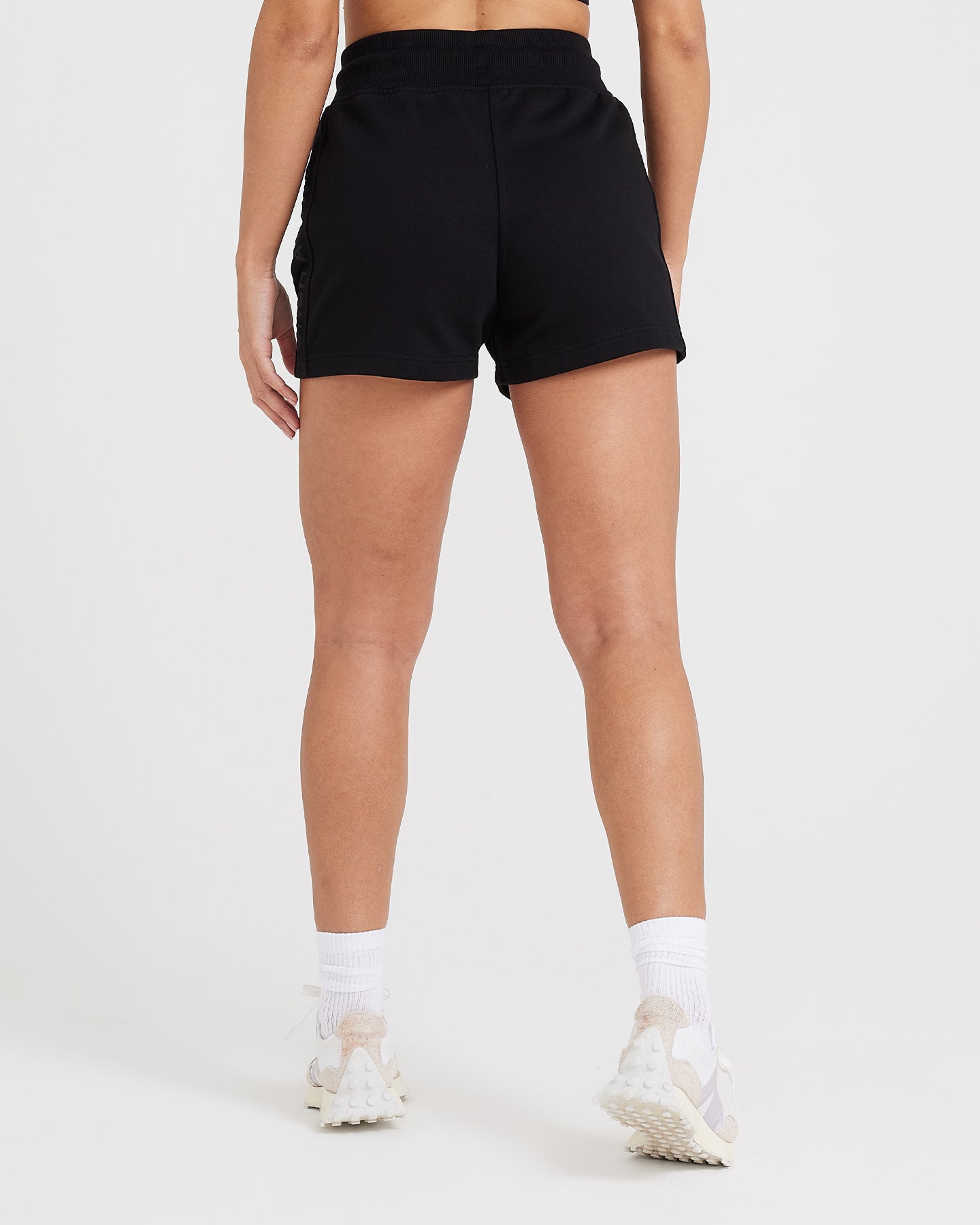 Classic Lounge Lightweight Shorts | Black - Image 2