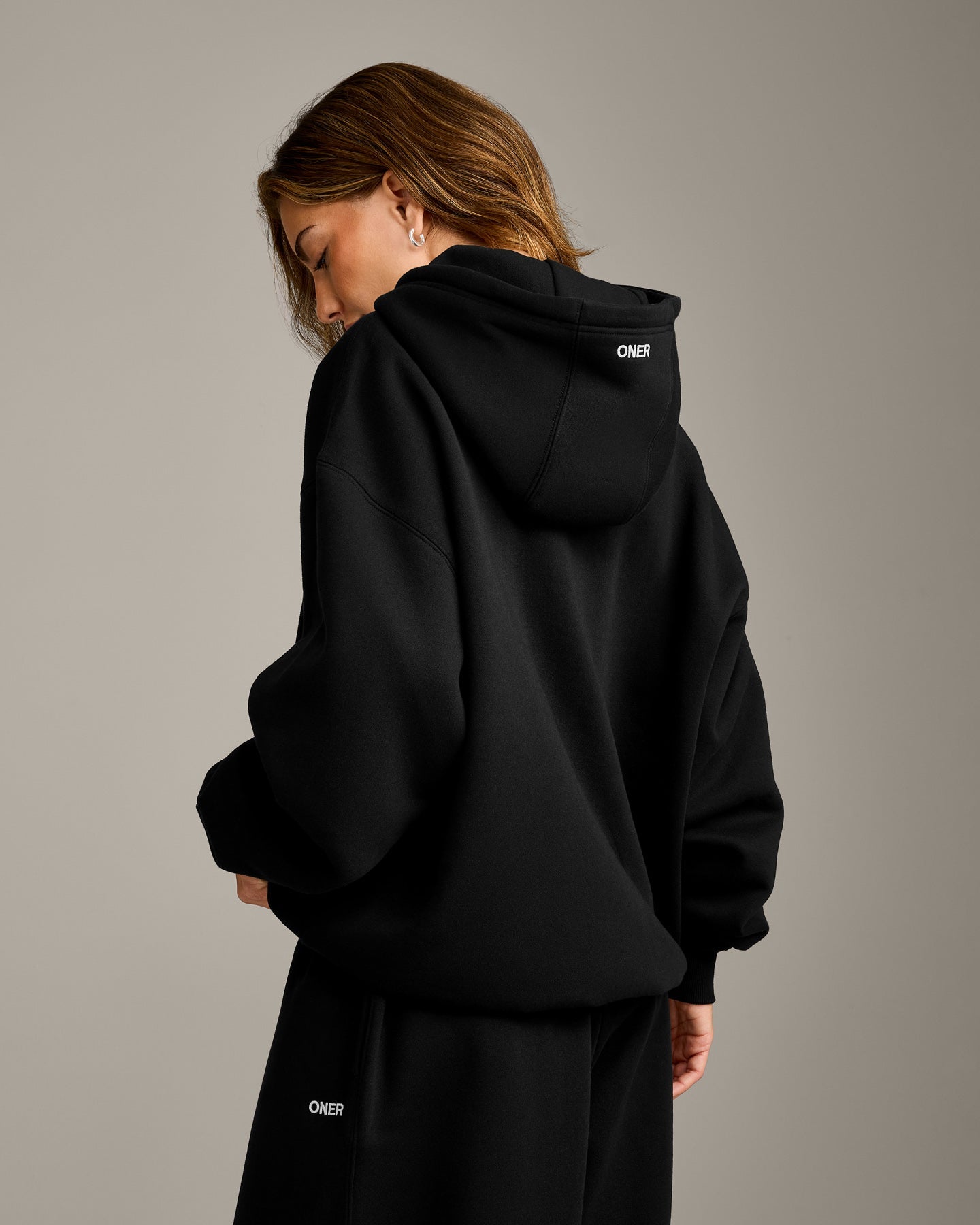 Foundations Cosy Oversized Hoodie | Black - Image 6
