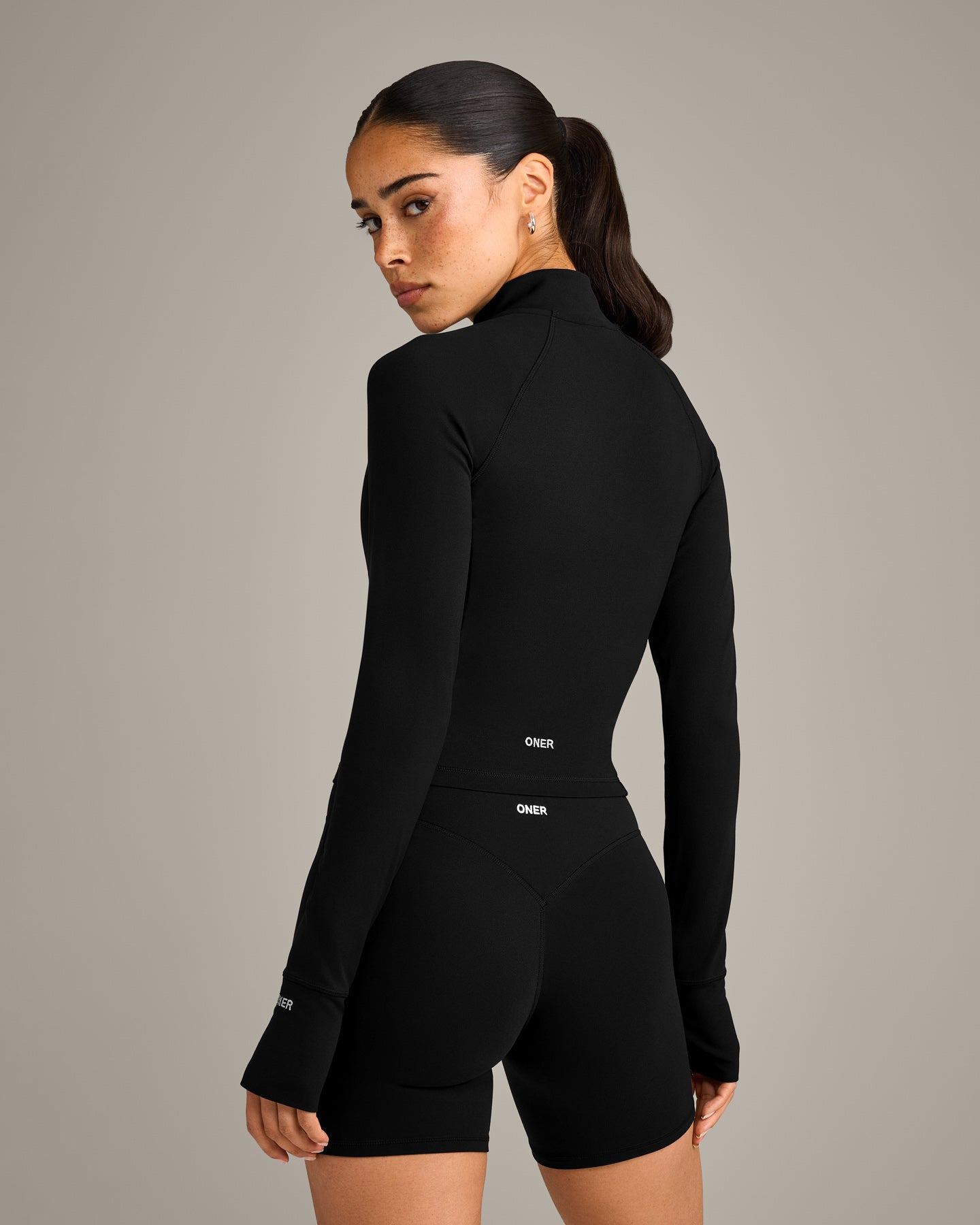 SoftMotion Mid Jacket with Grey Logo | Black - Image 2