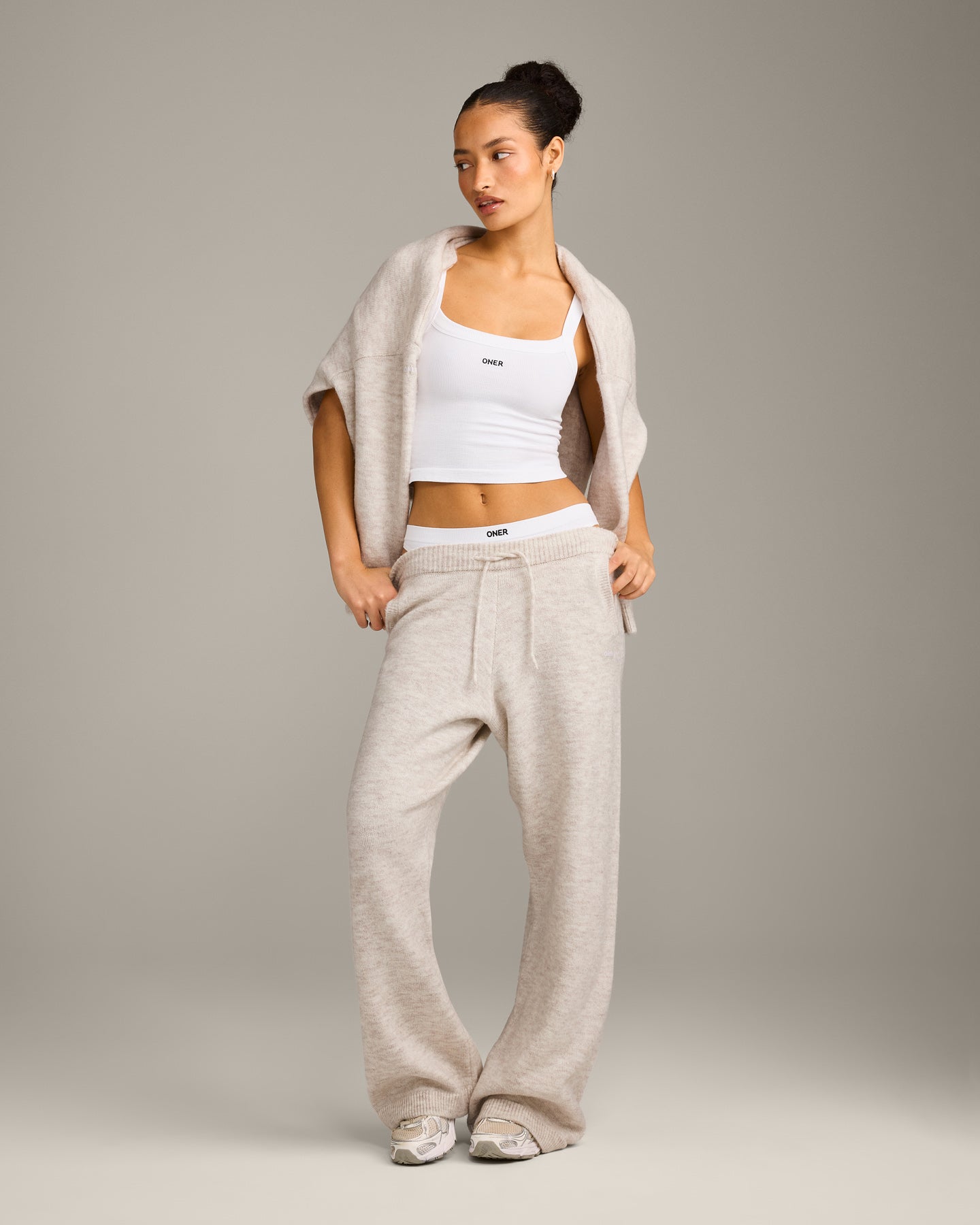 Seamless Scoop Neck Vest | White - Image 3