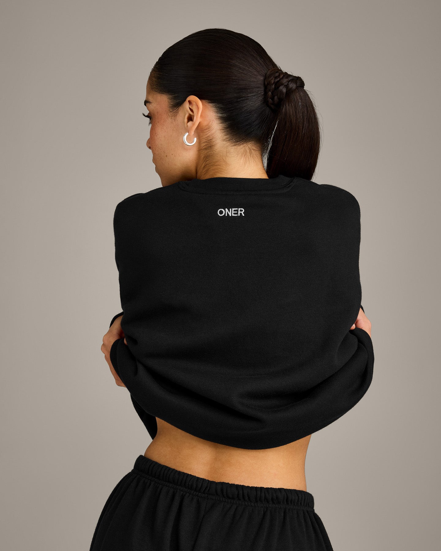 Foundations All Season Crew Neck Sweatshirt | Black - Image 2