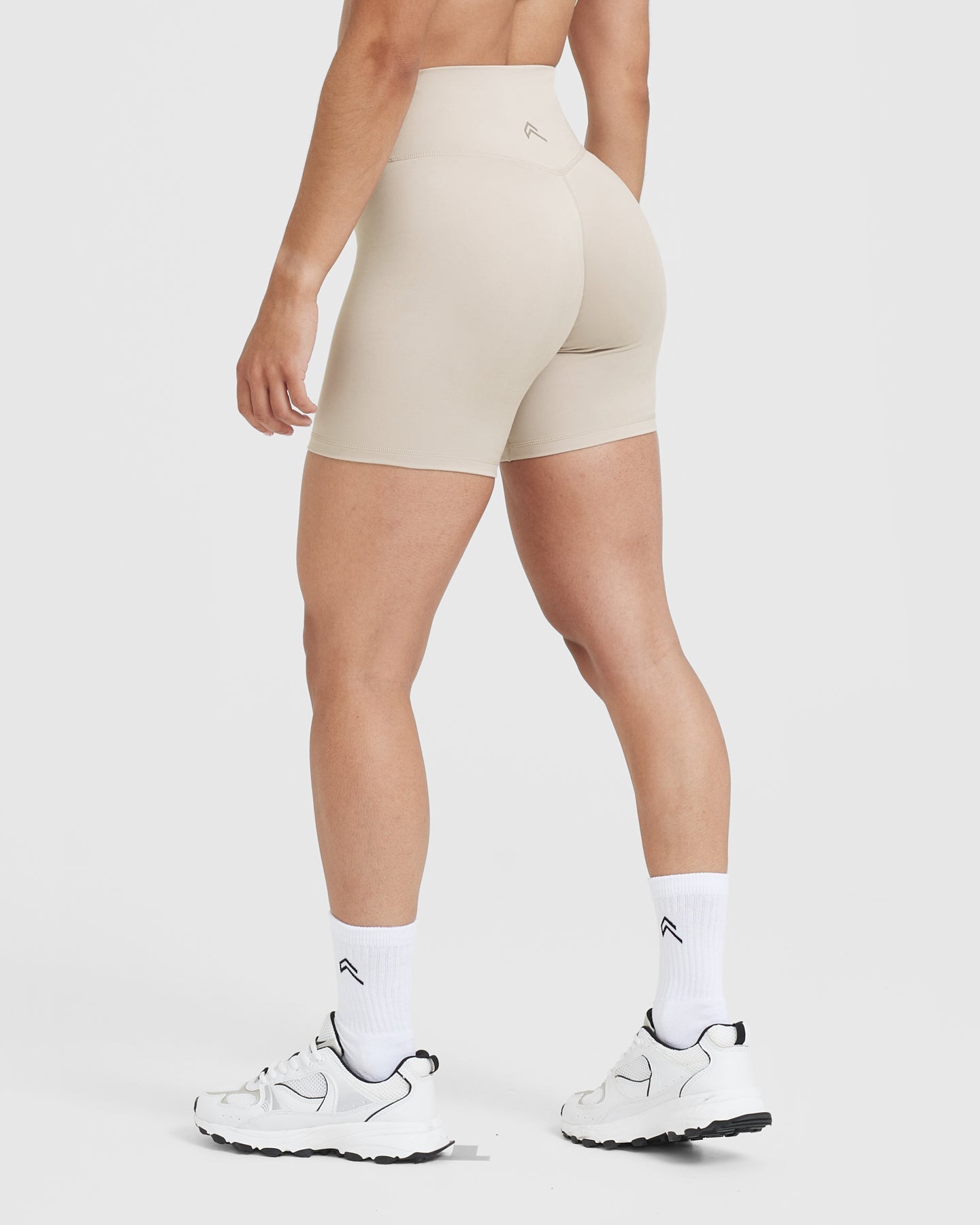 Alternative view of Timeless High Waisted Shorts 6" | Sand