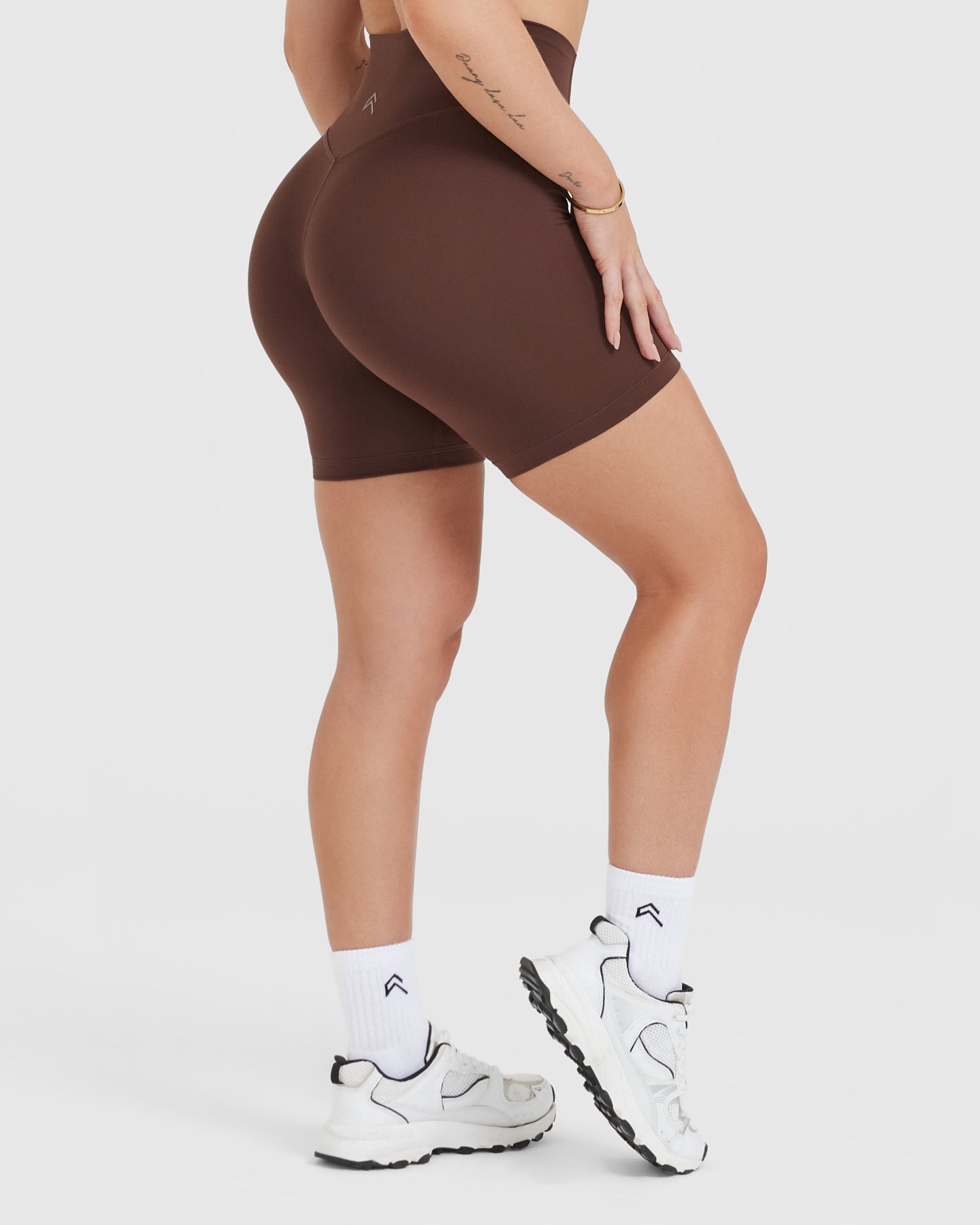 Alternative view of Timeless High Waisted Shorts 6" | Espresso