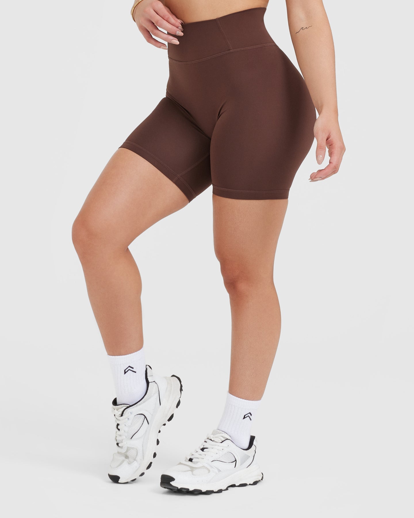 Timeless High Waisted Shorts 6" | Espresso - Image 3